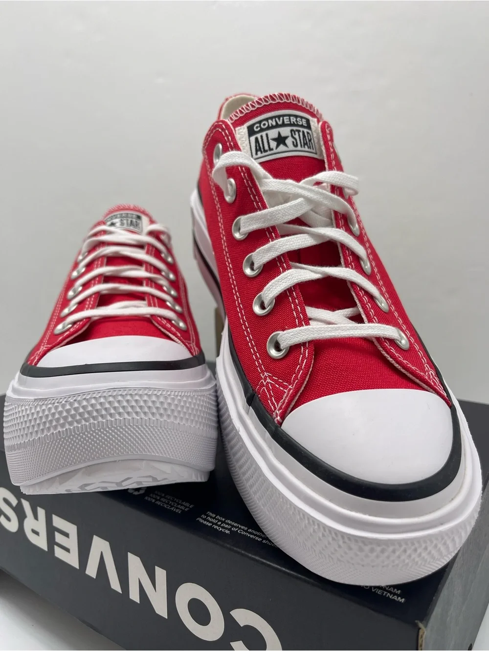 Converse WMNS CTAS LIFT DOUBLE STACK OX
RED/BLACK/WHITE Platform Sneakers - Picture 8 of 16